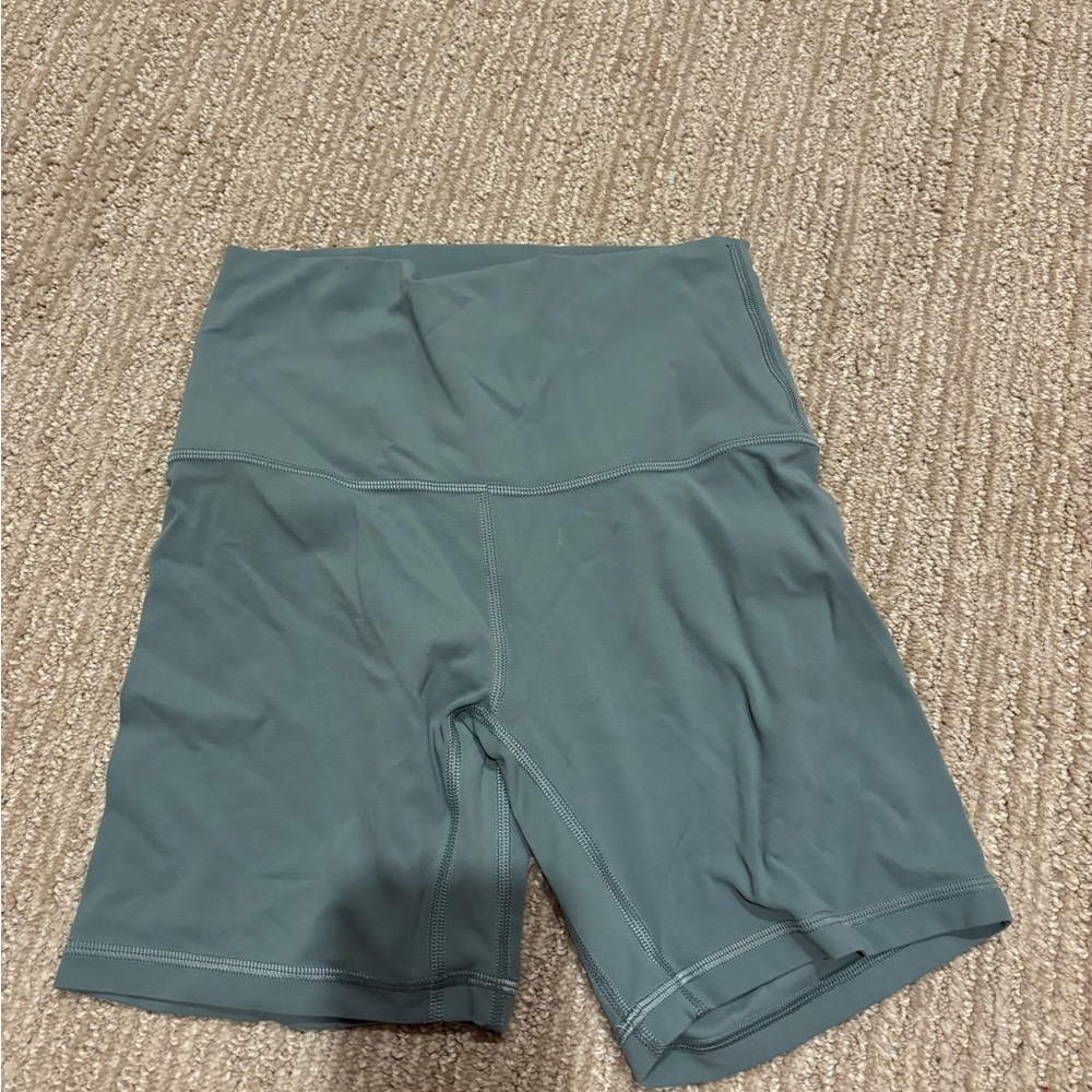 Lululemon align shorts 6 inch length